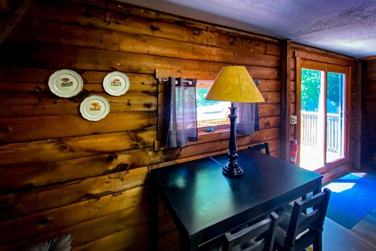 Wurtsboro Hikers Haven, A Cozy Cabin Loft Above Bashakill Wildlife Refugeヴィラ エクステリア 写真