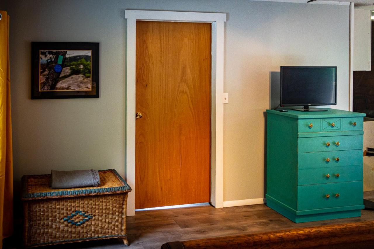 Wurtsboro Hikers Haven, A Cozy Cabin Loft Above Bashakill Wildlife Refugeヴィラ エクステリア 写真